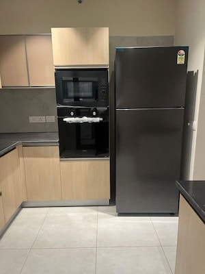 Furnished Amenities in 4 BHK Apartment at Sector 82 – for Rent
