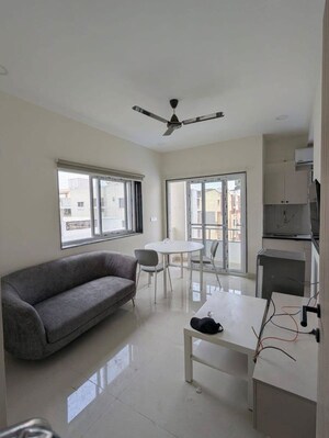 2 BHK Apartment For Rent in Golden Tulip Kondapur, Kondapur
