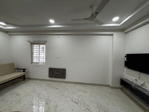 Room in 1 BHK Apartment at Kamala Arcade Kondapur, Kondapur – for Rent