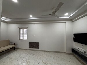 Room in 1 BHK Apartment at Kamala Arcade Kondapur, Kondapur – for Rent