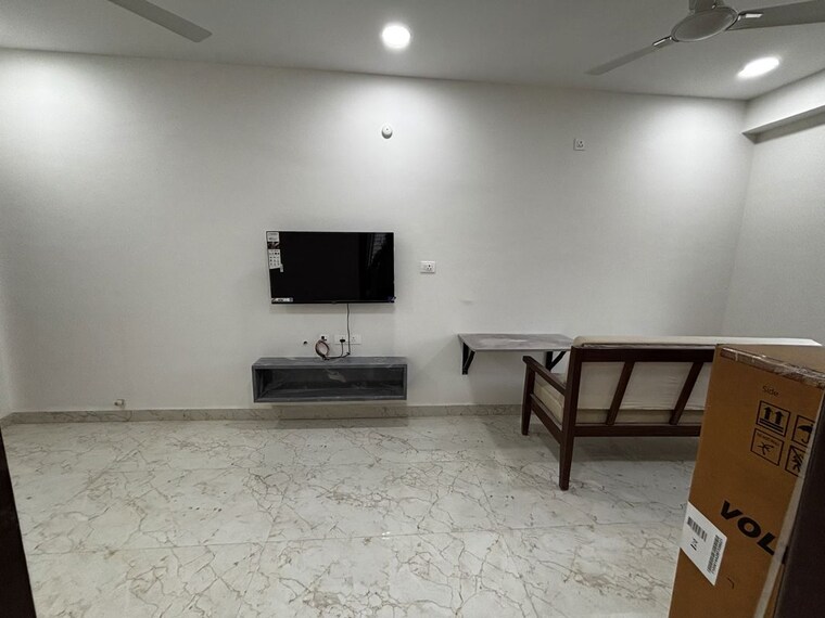  Parking, kamala-arcade-kondapur 1 Bedroom 750 Sq.Ft. Apartment In Kondapur Hyderabad 10425064