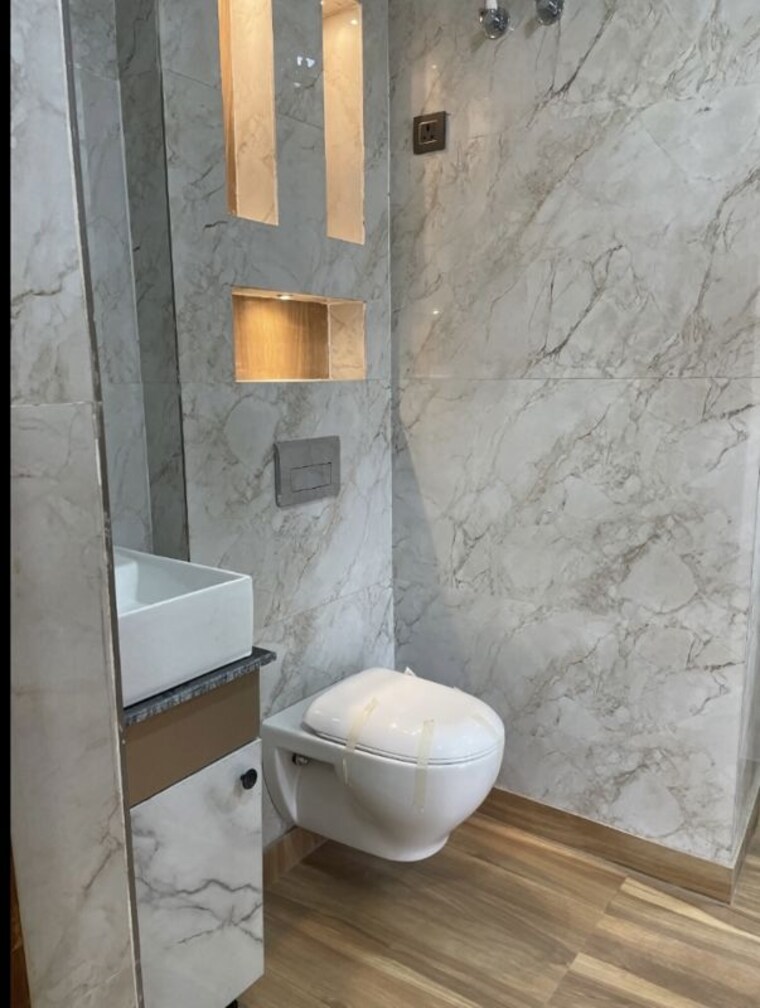Bathroom, bptp-district-3 3 Bedroom 1620 Sq.Ft. Builder Floor In Sector 85 Faridabad 10425082