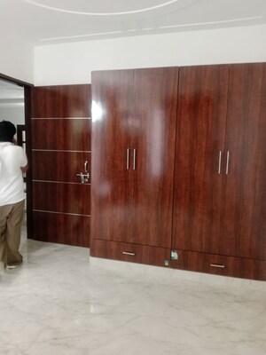 Furnished Amenities in 2 BHK Builder Floor at Model Town – for Rent