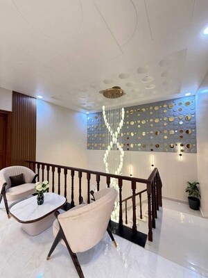 Team Area in 5 BHK Independent House at Mansarovar Extension – for Sale