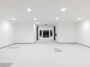 Room in 3 BHK Apartment at Rajapushpa Provincia, Narsingi – for Rent