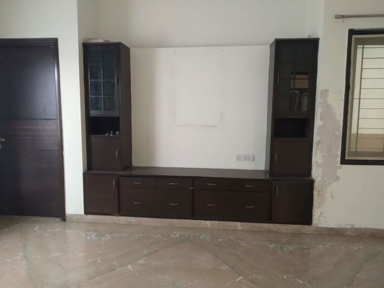 Room, gomti nagar 3 Bedroom 3200 Sq.Ft. Independent House In Gomti Nagar Lucknow 10425189