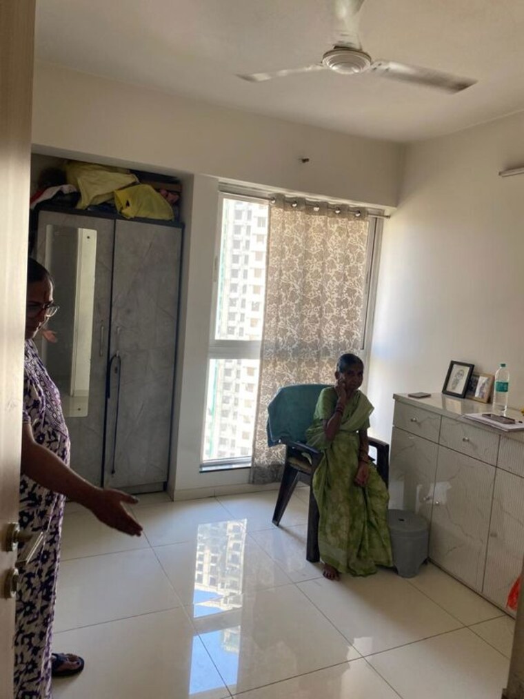 Living Room, godrej-emerald 2 Bedroom 802 Sq.Ft. Apartment In Ghodbunder Road Thane 10423649