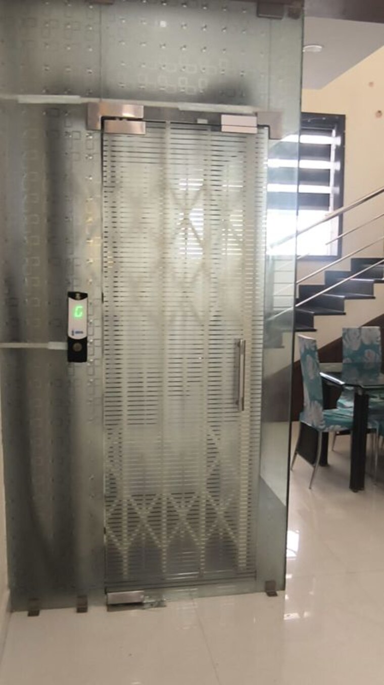 Bathroom, golden-tower-iii 3 Bedroom 2000 Sq.Ft. Villa In Amberpet Hyderabad 10425203
