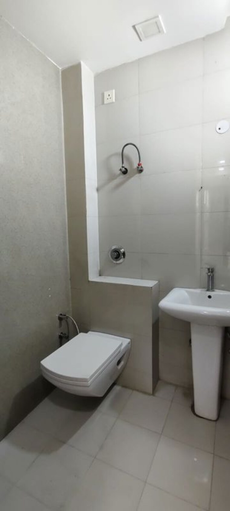 Bathroom, anshika-indira-enclave-ii 2 Bedroom 850 Sq.Ft. Builder Floor In Indrapuram Ghaziabad 10425256