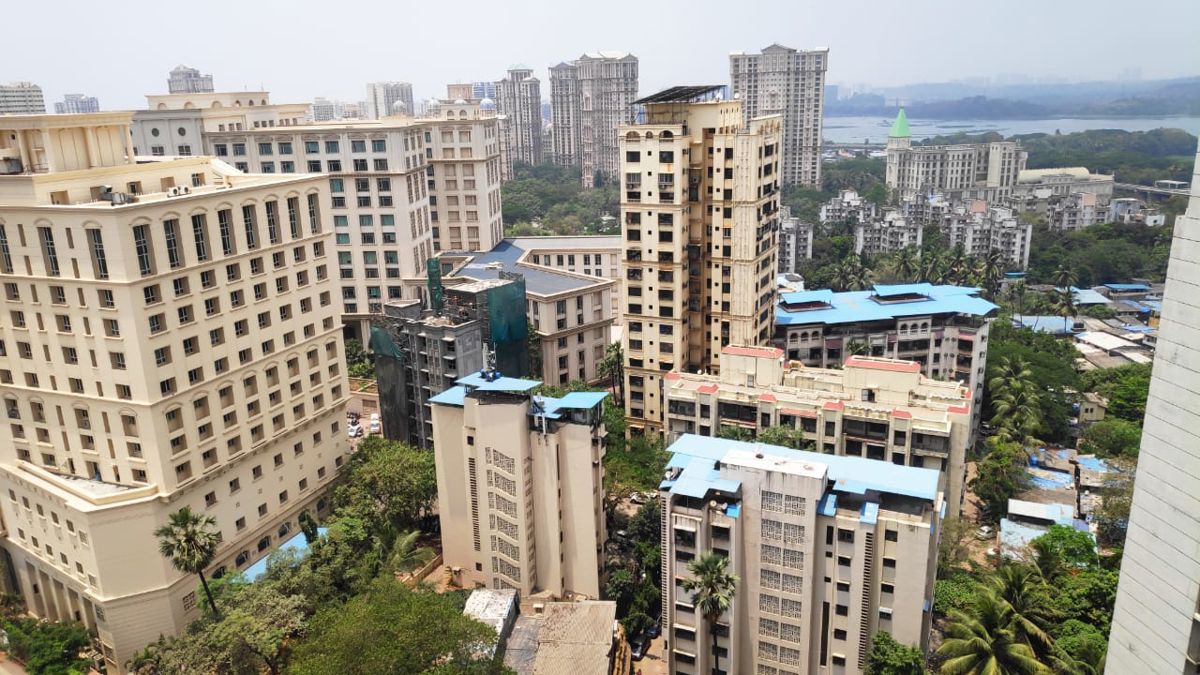 3.5 BHK + Servant Room,Extra Room,Basement,Store Room 2650 Sq.Ft. Apartment in Raj Grandeur