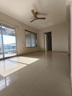 Room in 2 BHK Apartment at Brahma Waterbay, Kalyani Nagar – for Rent