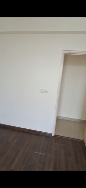 Room in 4 BHK Apartment at BPTP Park Elite Premium, Sector 84 – for Rent