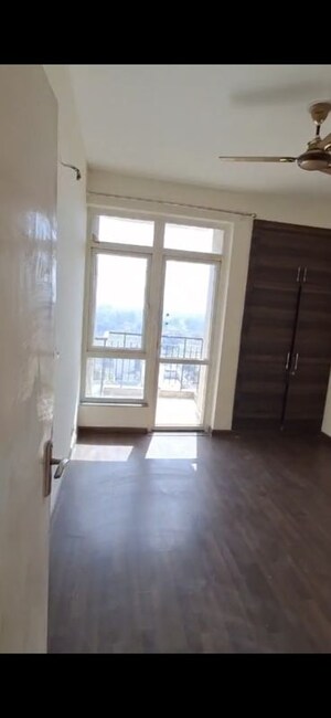 Room in 4 BHK Apartment at BPTP Park Elite Premium, Sector 84 – for Rent