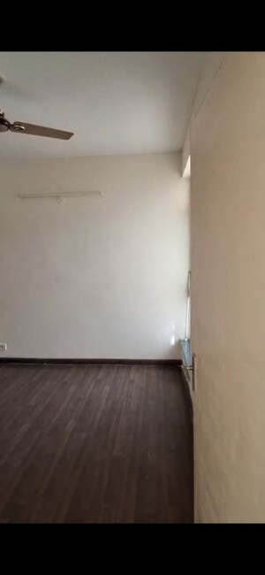 Room in 4 BHK Apartment at BPTP Park Elite Premium, Sector 84 – for Rent