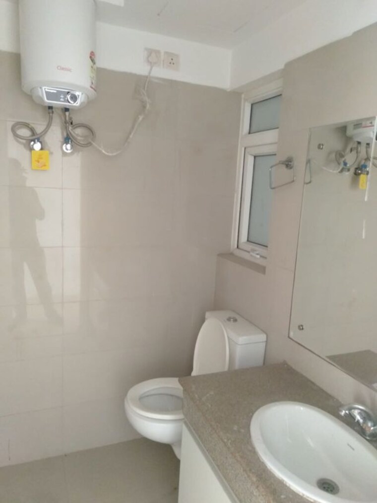 Bathroom, emaar-the-enclave 3 Bedroom 1920 Sq.Ft. Apartment In Sector 66 Gurgaon 10424187