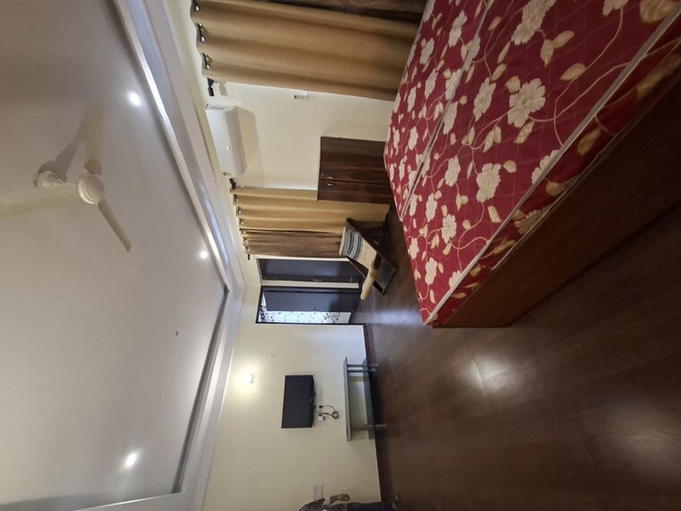 Kitchen, sector 46 3 Bedroom 250 Sq.Mt. Builder Floor In Sector 46 Noida 10425320
