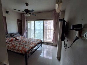 Bedroom in 2.5 BHK Apartment at Chaitanya Aradhana, Andheri West – for Sale