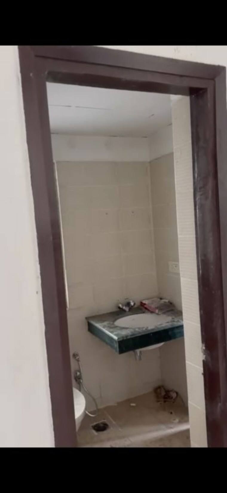 Bathroom, bptp-park-81 3.5 Bedroom 275 Sq.Yd. Builder Floor In Sector 81 Faridabad 10425346