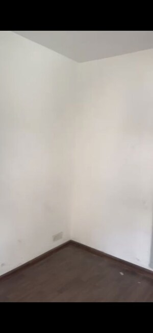 Room in 3.5 BHK Builder Floor at BPTP Park 81, Sector 81 – for Rent