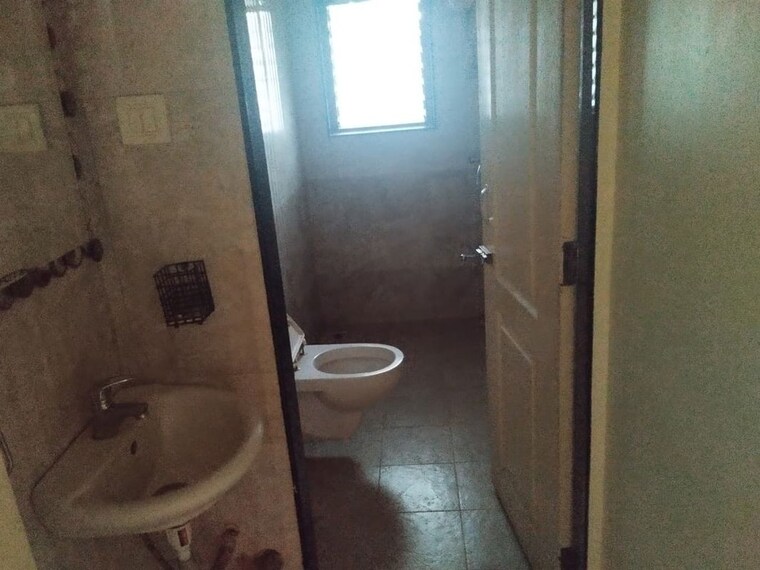 Bathroom, sandesh nagar 2 Bedroom 900 Sq.Ft. Apartment In Sandesh Nagar Mumbai 10425380