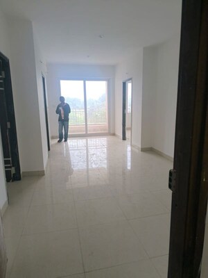Room in 2 BHK Apartment at Shriram Solitaire, Yelahanka New Town – for Sale