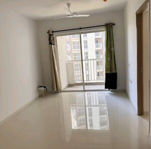 Room in 4 BHK Apartment at Lodha Upper Thane Woodlands A B And J, Anjur – for Sale