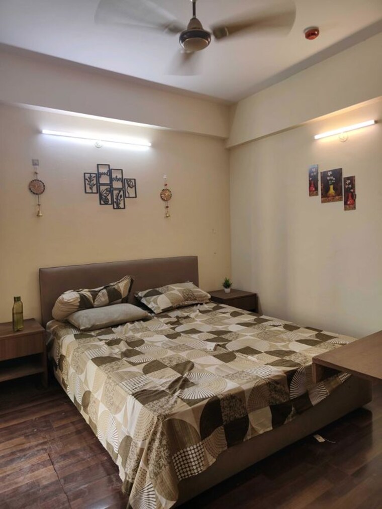 Bedroom, paras-tierea-studio-apartments 1 Bedroom 495 Sq.Ft. Apartment In Sector 137 Noida 10425269