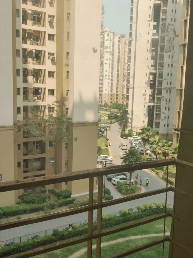 Balcony, paras-tierea-studio-apartments 1 Bedroom 495 Sq.Ft. Apartment In Sector 137 Noida 10425269