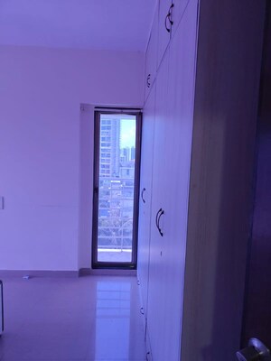 Bedroom in 2 BHK Apartment at Andheri West – for Rent