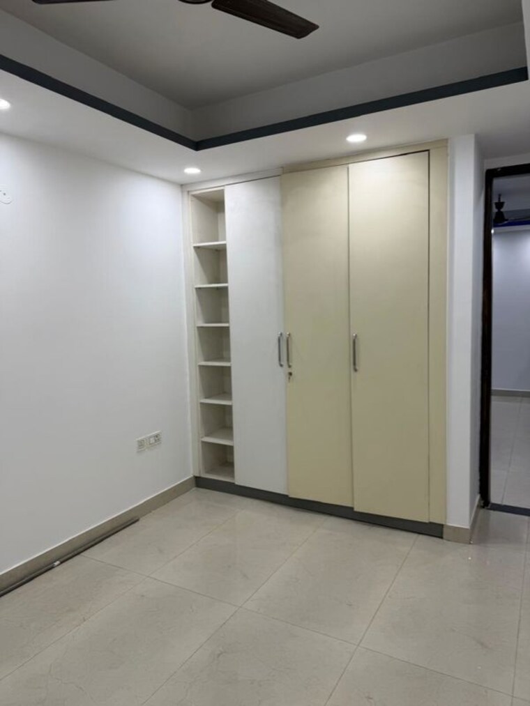 Room, smart-world-orchard 2.5 Bedroom 1250 Sq.Ft. Builder Floor In Sector 61 Gurgaon 10425409
