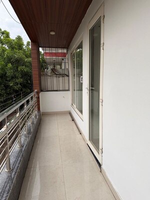 Balcony in 2.5 BHK Builder Floor at Smart World Orchard, Sector 61 – for Rent