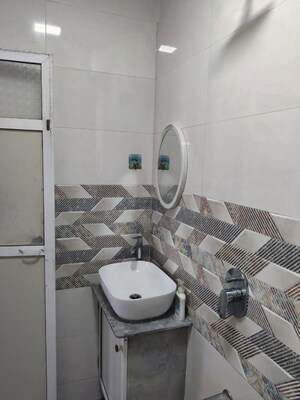 Bathroom in 3 BHK Apartment at Riddhi Garden, Malad East – for Rent