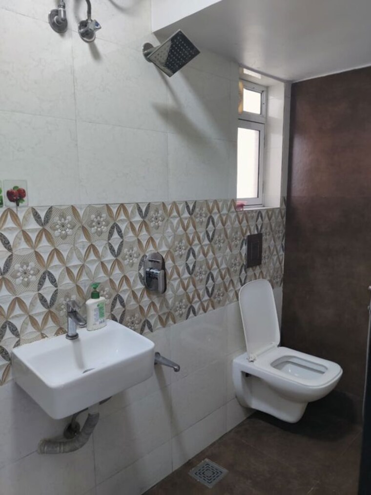 Bathroom, riddhi-garden 3 Bedroom 1400 Sq.Ft. Apartment In Malad East Mumbai 10425428