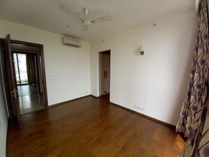 Room in 3.5 BHK Apartment at M3M Golf Estate, Sector 65 – for Rent