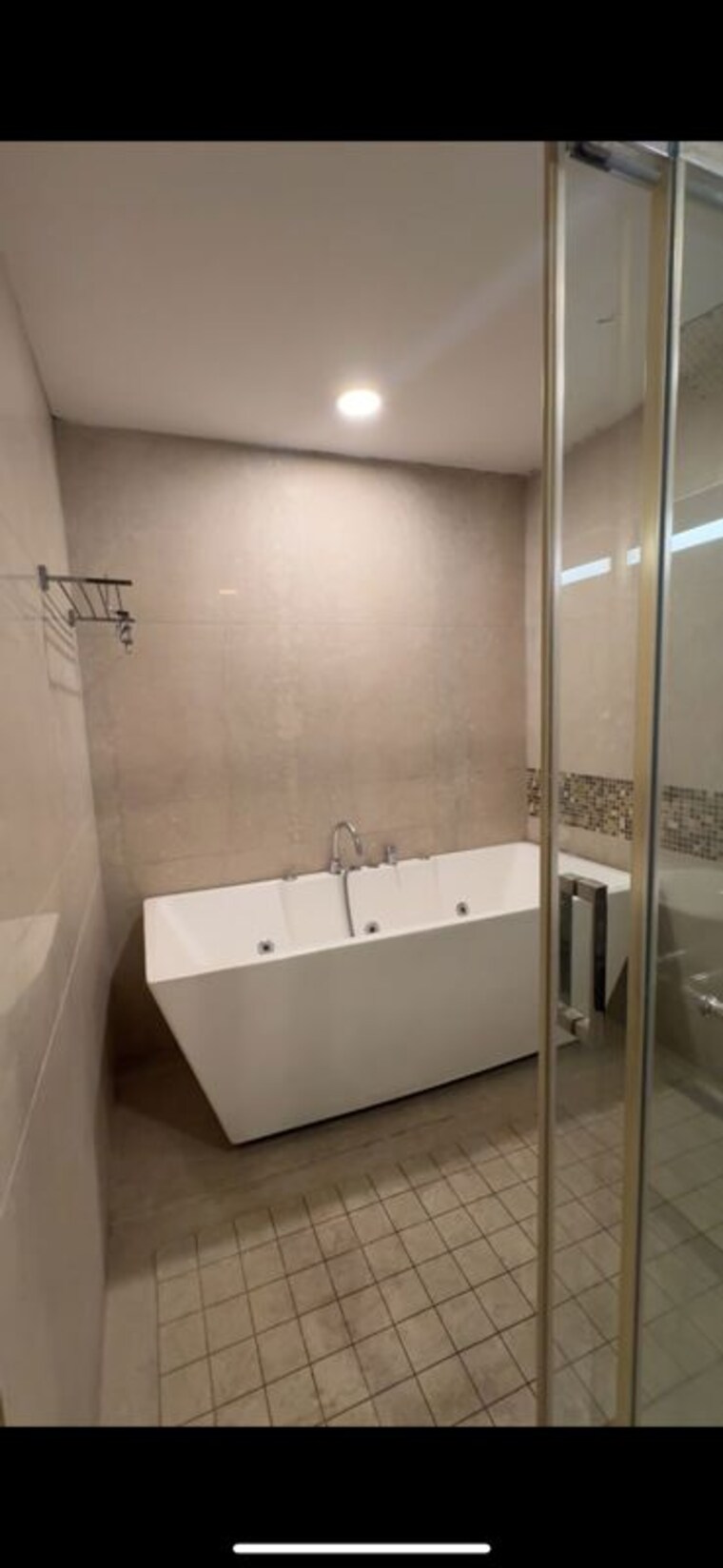 Bathroom, m3m-golf-estate 3.5 Bedroom 3887 Sq.Ft. Apartment In Sector 65 Gurgaon 10425427