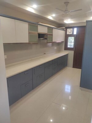 Kitchen in 3 BHK Builder Floor at Smart World Orchard, Sector 61 – for Rent