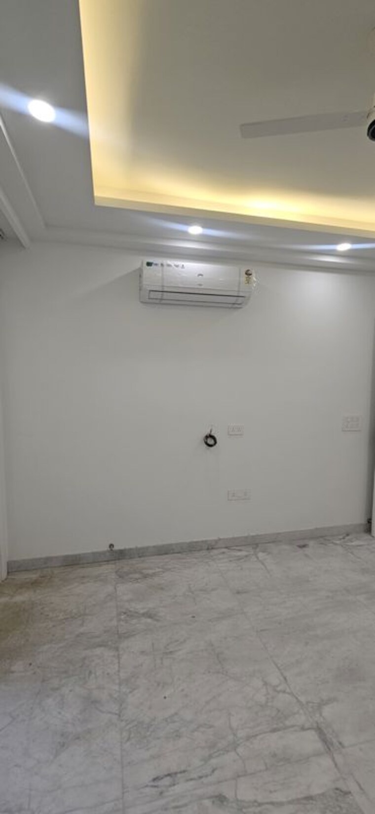 Room, smart-world-orchard 3 Bedroom 1750 Sq.Ft. Builder Floor In Sector 61 Gurgaon 10425442