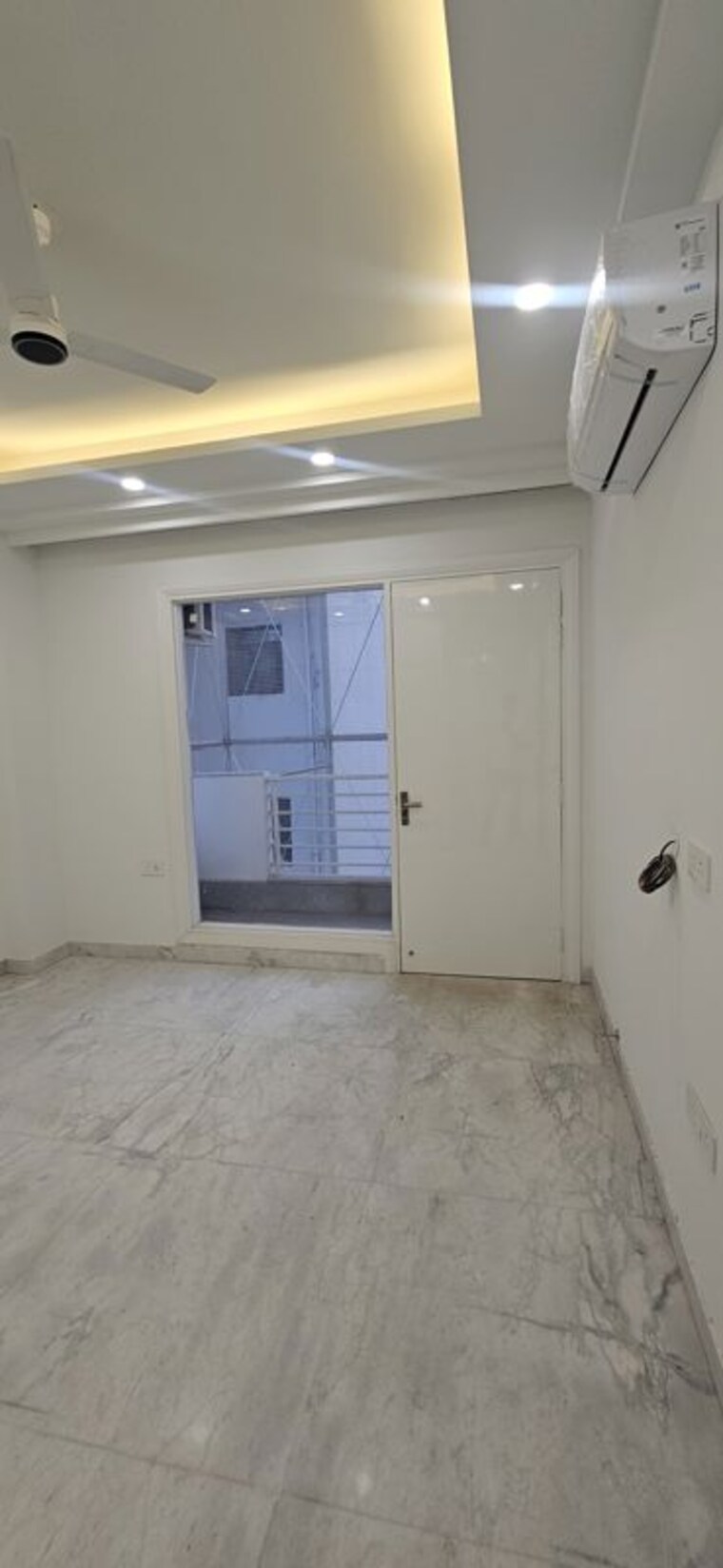 Room, smart-world-orchard 3 Bedroom 1750 Sq.Ft. Builder Floor In Sector 61 Gurgaon 10425442