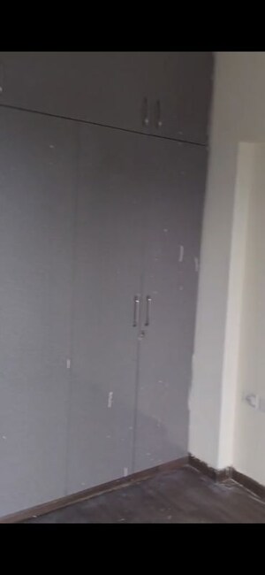 Furnished Amenities in 2 BHK Apartment at BPTP Discovery Park, Sector 80 – for Rent