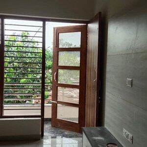 Room in 2 BHK Builder Floor at Sector 14 – for Rent