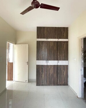Room in 2 BHK Builder Floor at Harlur – for Rent