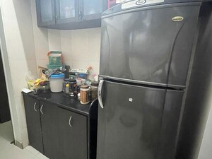 Furnished Amenities in 2 BHK Apartment at Sadguru Complex I, Goregaon East – for Rent