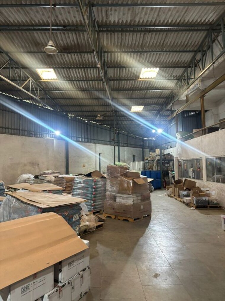 Gym, kashimira Commercial Warehouse 4250 Sq.Ft. In Kashimira Thane 10425564