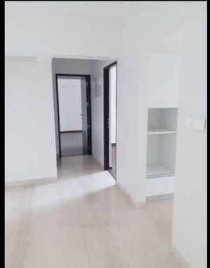 2 BHK Apartment For Rent in Omkar Meridia, Kurla West