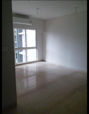 Room in 2 BHK Apartment at Omkar Meridia, Kurla West – for Rent