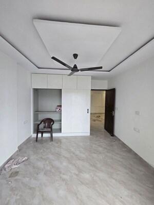 Room in 2 BHK Builder Floor at Laxman Chowk – for Sale