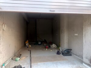  Shop For Rent in Vasna