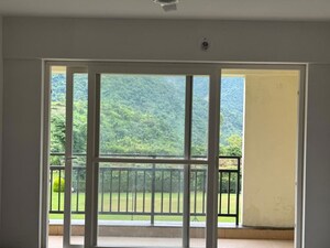 Room in 3 BHK Apartment at Pacific Golf Estate, Kulhan – for Sale