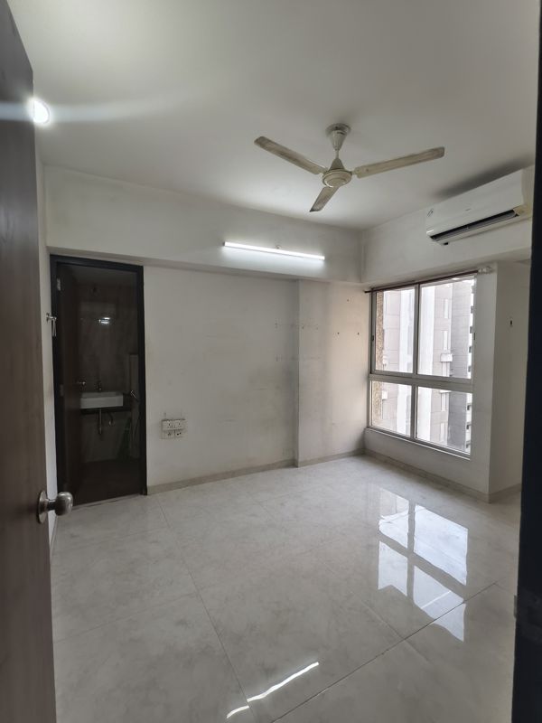 2 BHK 672 Sq.Ft. Apartment in Lodha Amara