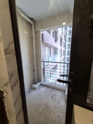 Room in 2 BHK Apartment at Risland The Icon Phase 4, Dhokali – for Rent